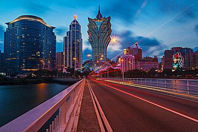 《妙探闯通关：魔鬼剧场 重制版》延期至明年春季